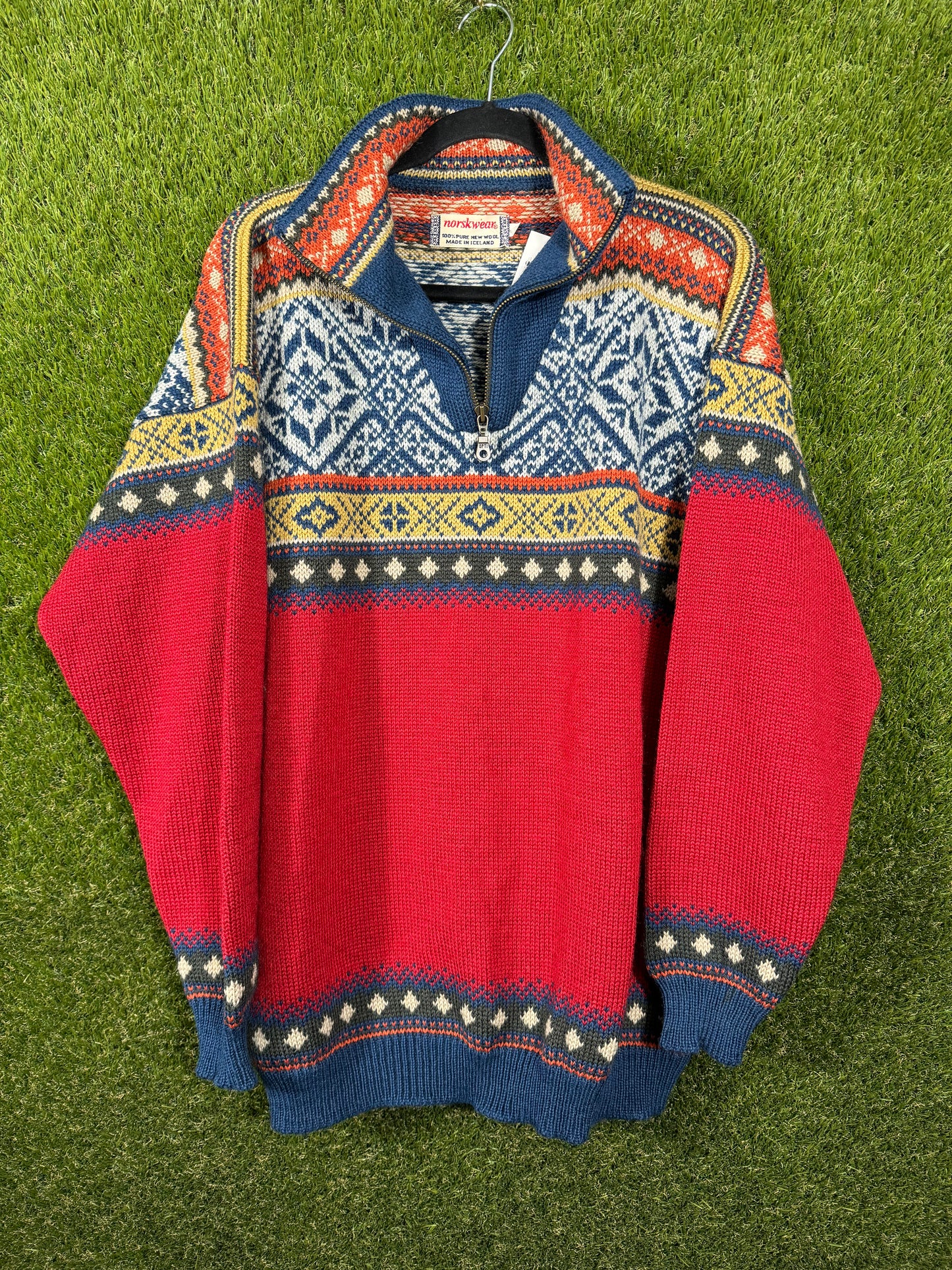 Norskwear Men's Multicolor Knit Sweater