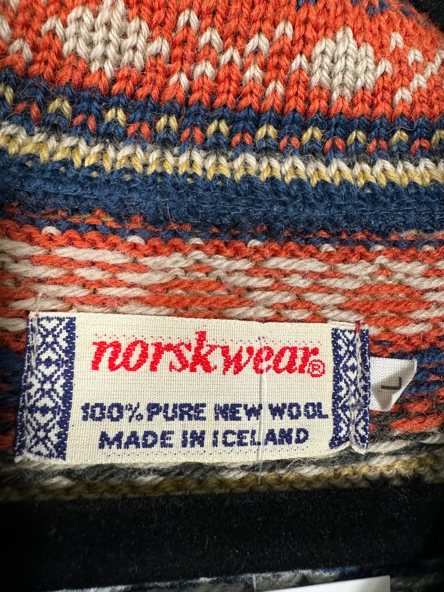Norskwear Men's Multicolor Knit Sweater