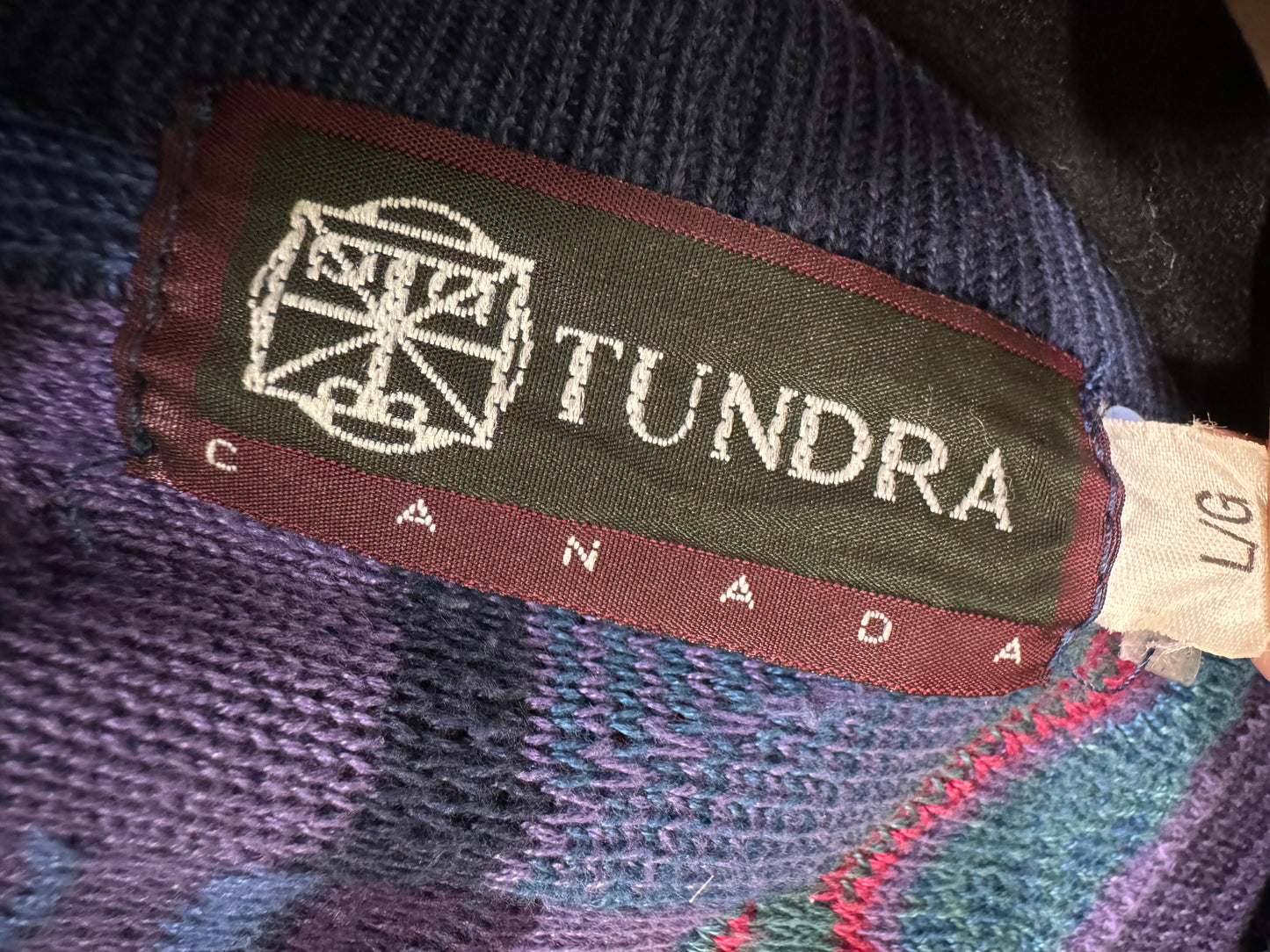 Tundra Canada Vintage Men's Purple Patterned Cardigan Sweater